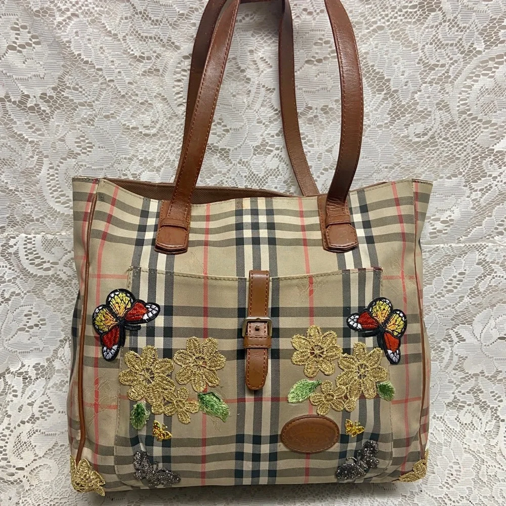 Burberry Nova Check Hand-Shoulder Bag Tote - Picture 15 of 15